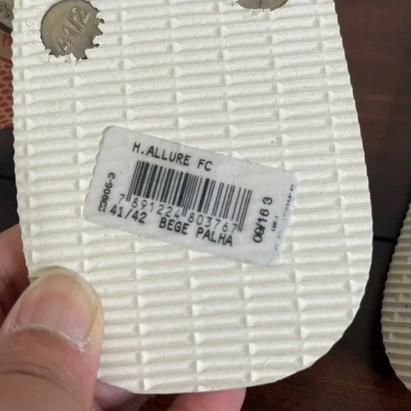 NWT Havaianas Allure Sandals Flip Flops Women 11/12 Gold Strappy Ankle Strap - Picture 7 of 9